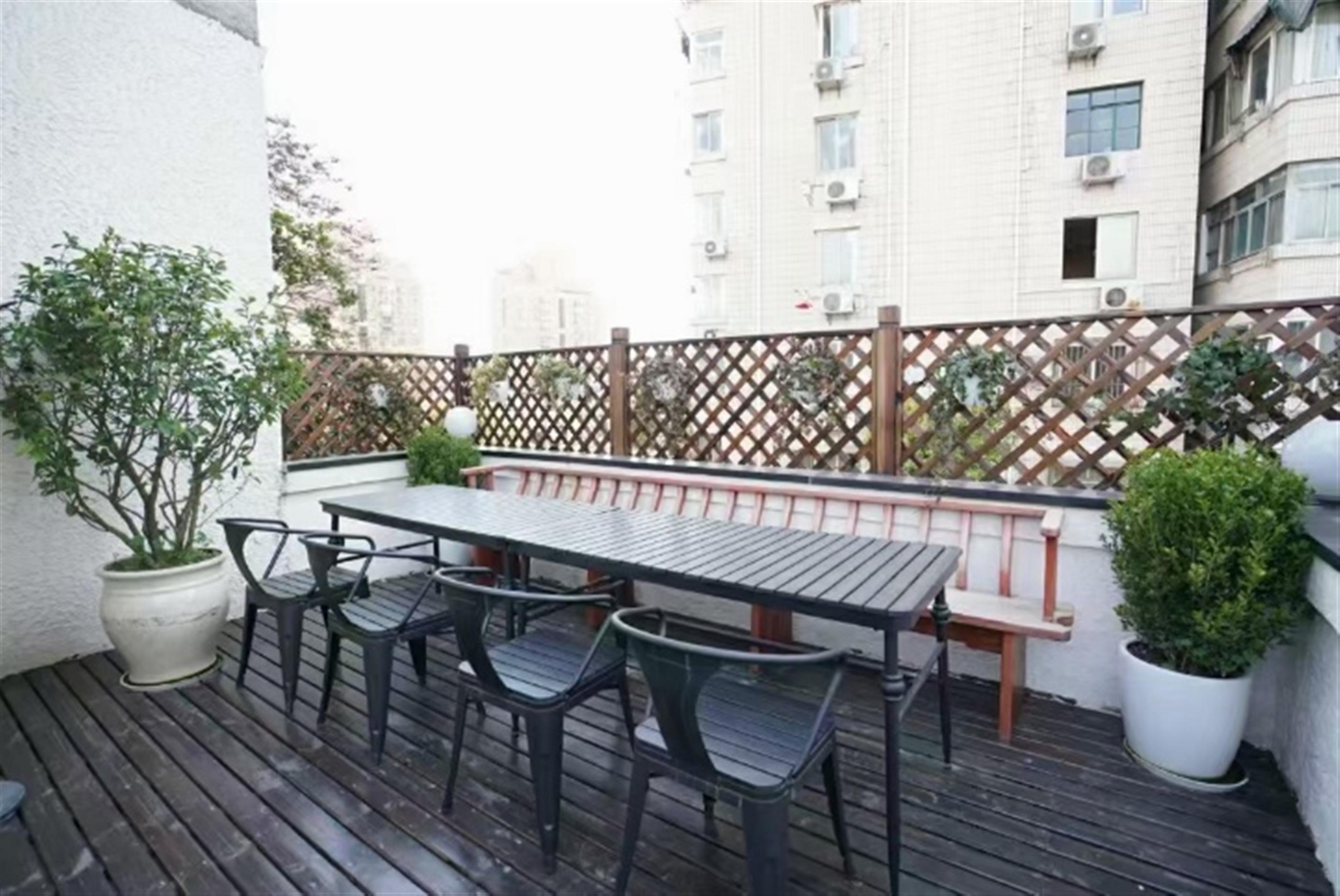 BBQ Terrace Independent Multi-use 3-floor 8BR Villa for Rent in FFC Shanghai
