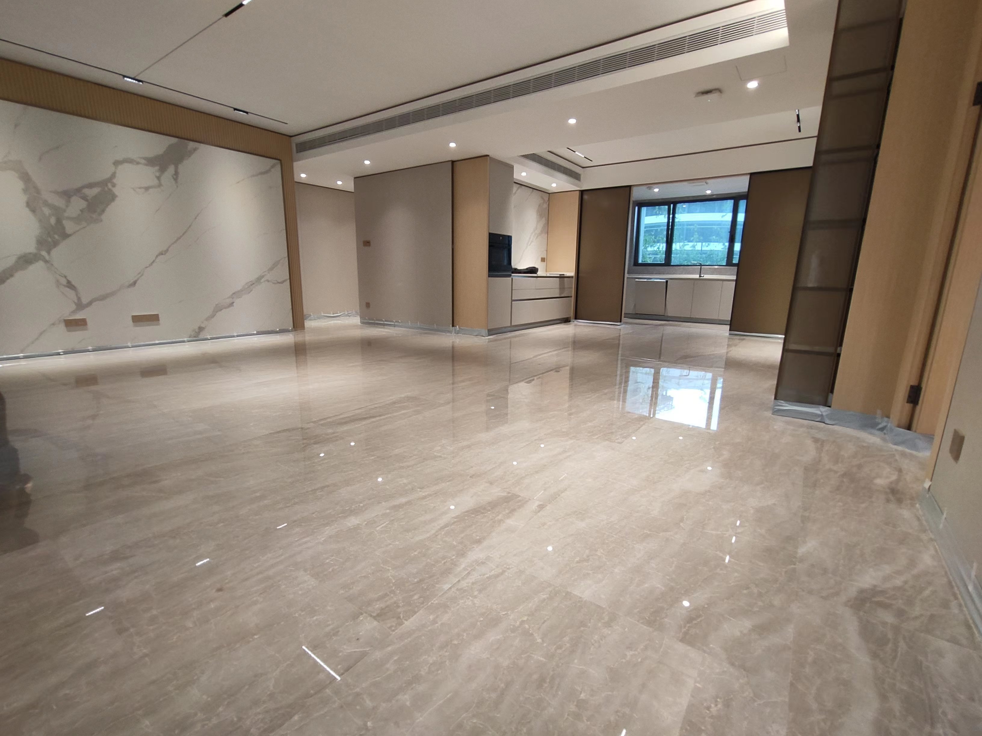 Large open space Brand-new High-end 3BR Riverside Apartment for Rent near Shanghai’s Lujiazui