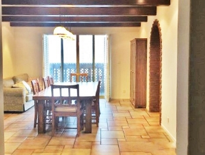 Top floor mediterranean style 2br apartment in Gubei