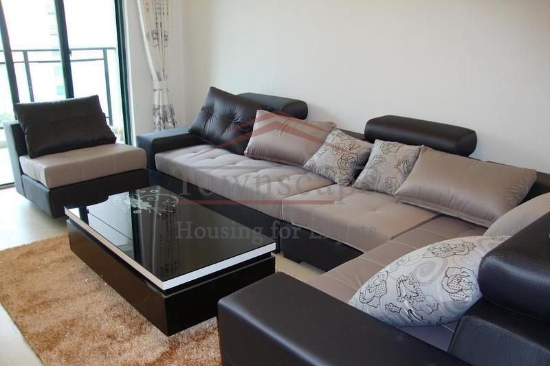 High quality 4 br apartment in HongQiao