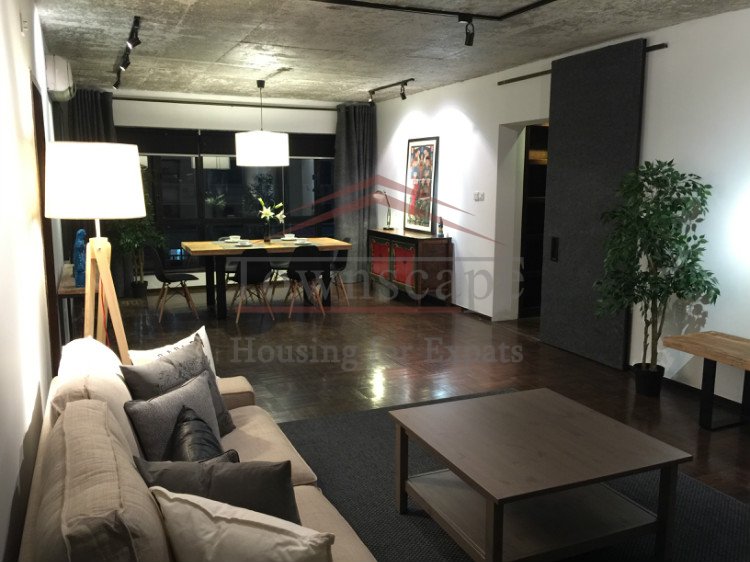 Simple and clean 2br apartment in Jing'an