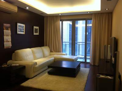 Elegant 2br apartment near Xujiahui; metro lines 1, 9 and 11