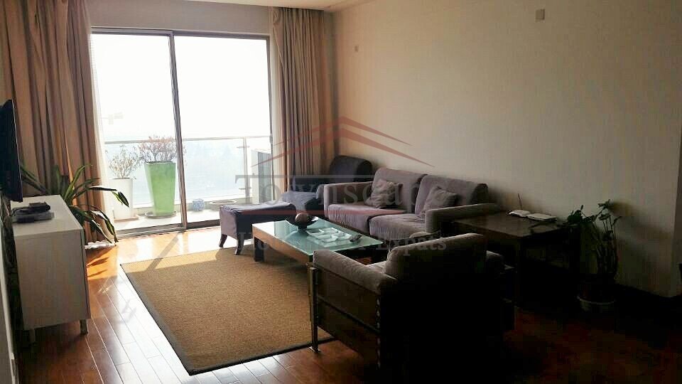 Luxurious three bedroom apartment in Xintiandi