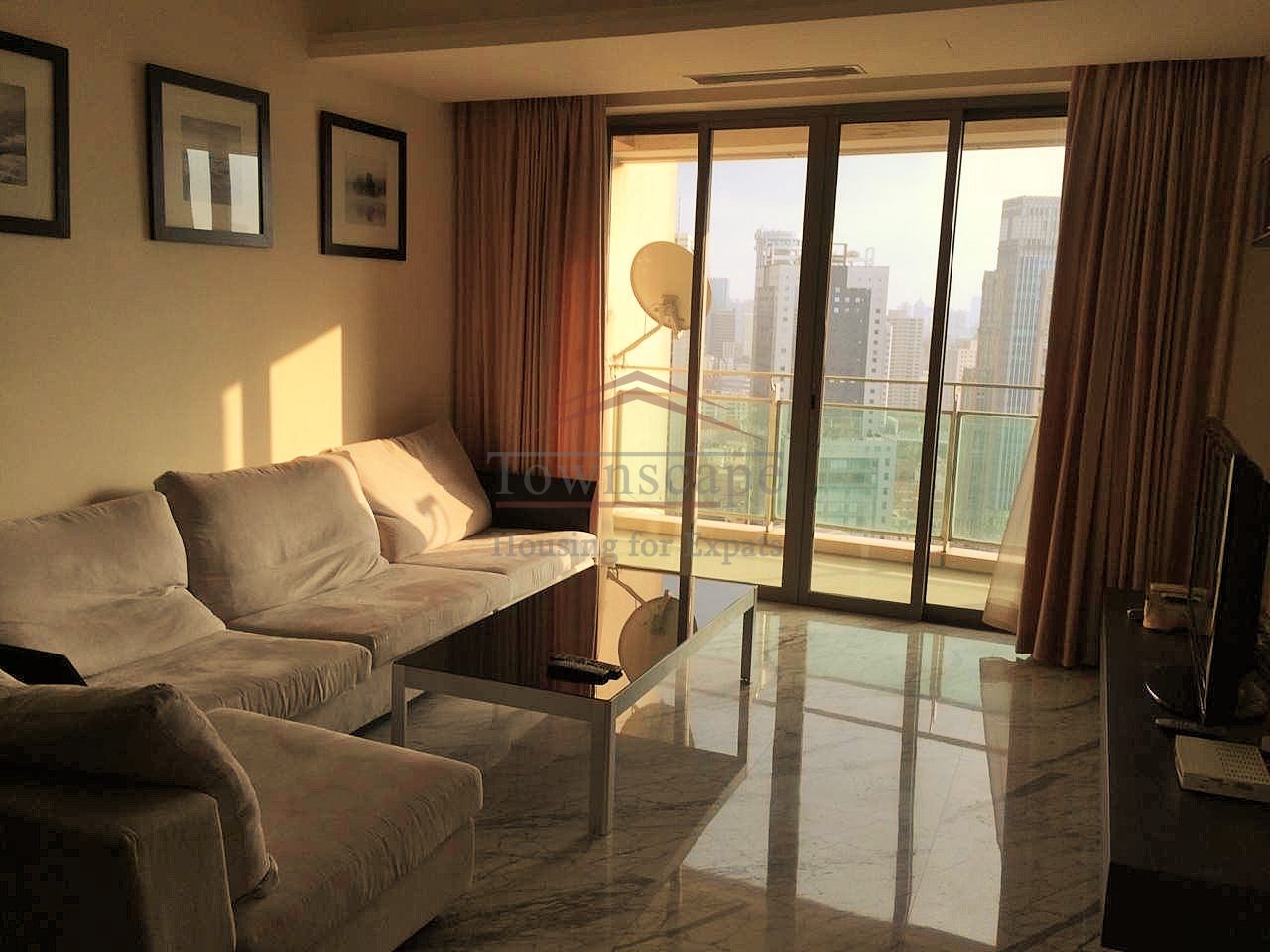 Lovely 2 BR apartment in shanghai downtown area