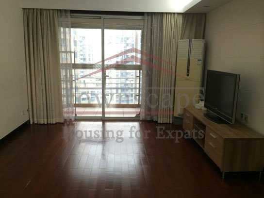 Central Clean 2BR apartment beside Line 8/9 Lujiabang