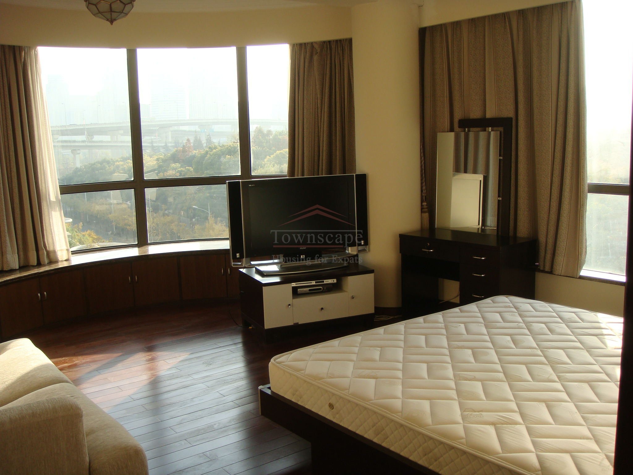 Fantastic Central 3BR apartment at Nanjing road