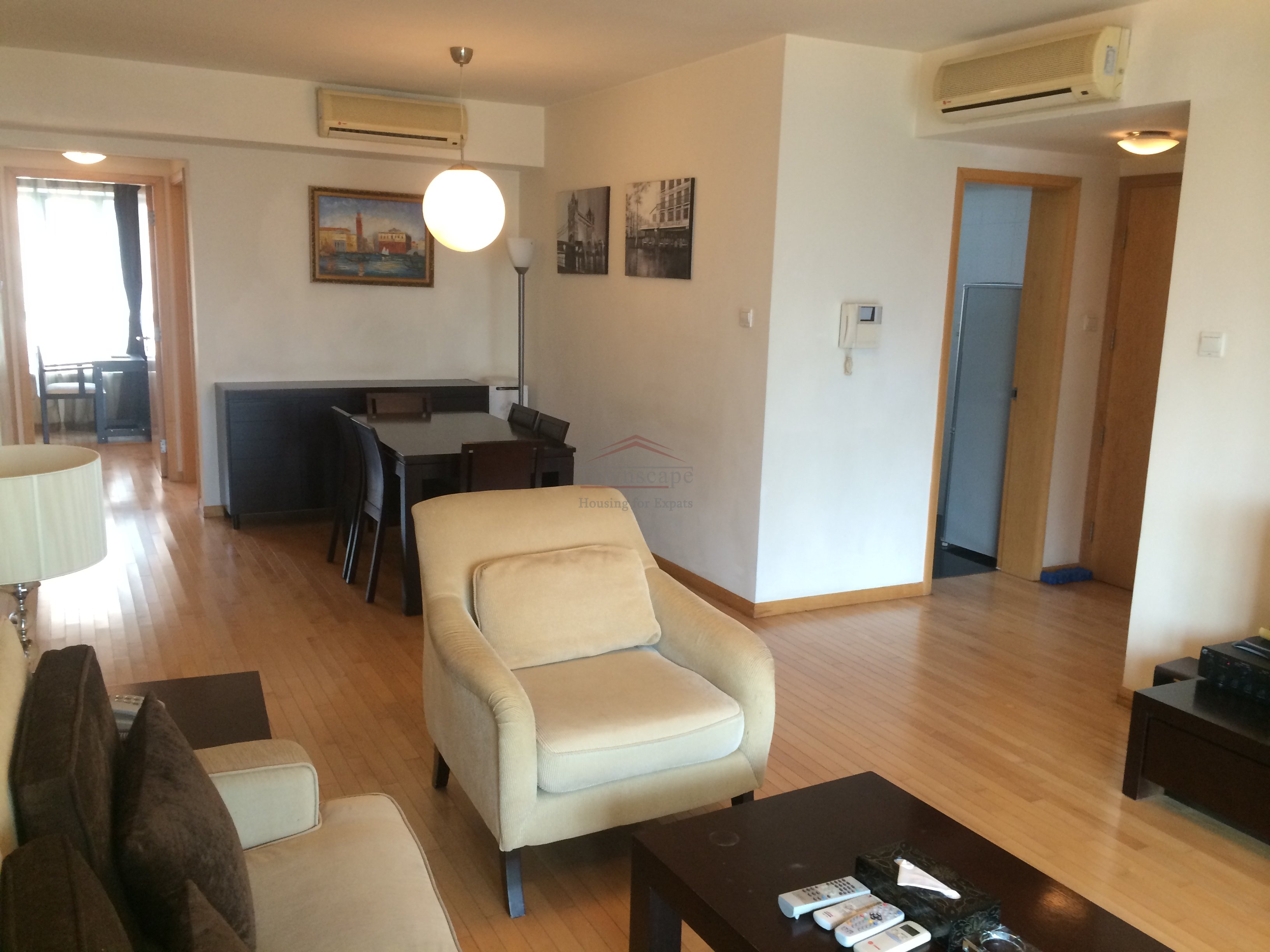 Excellent value 3 Bed Apt. for rent in beside Jing An Line 2/