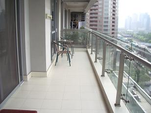 Well Priced 3 BR Apt. Lujiazui CBD Central Park Pudong L2/4/6