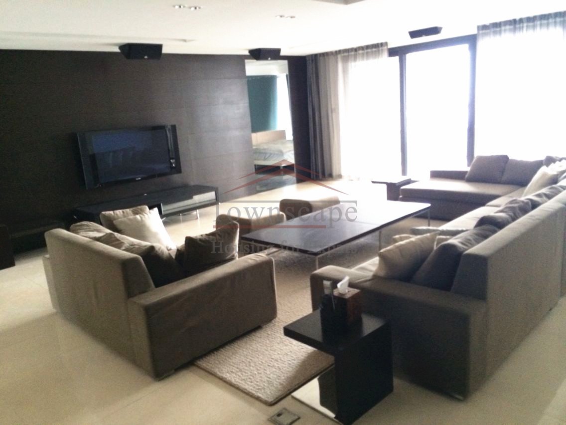 Huge Luxury apartment West Nanjing Road 500SQM