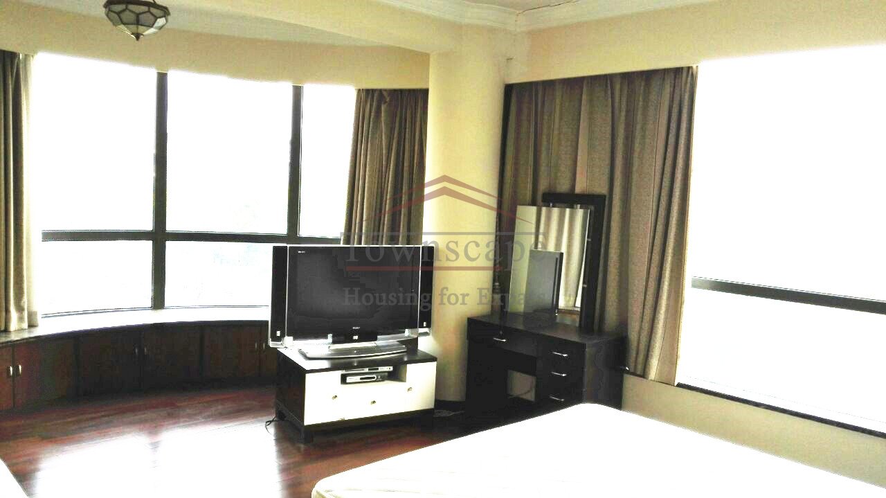 Great 3+1 for Rent in Top of City Central Shanghai Line2