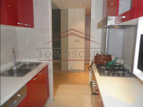 Excellent renovated 2 bedroom apartment in Shanghai French Co