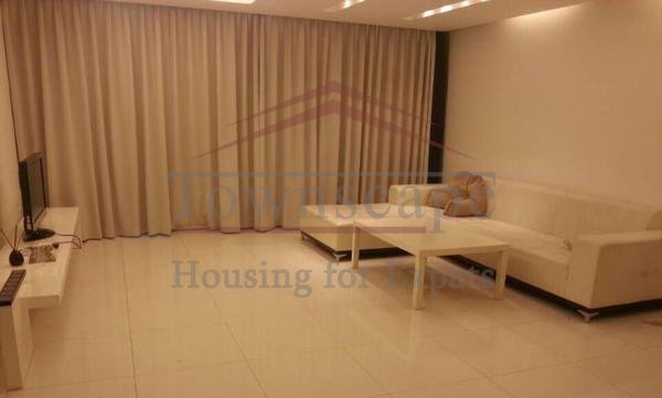 Excellent 2 bedroom apt Hongqiao area line 10