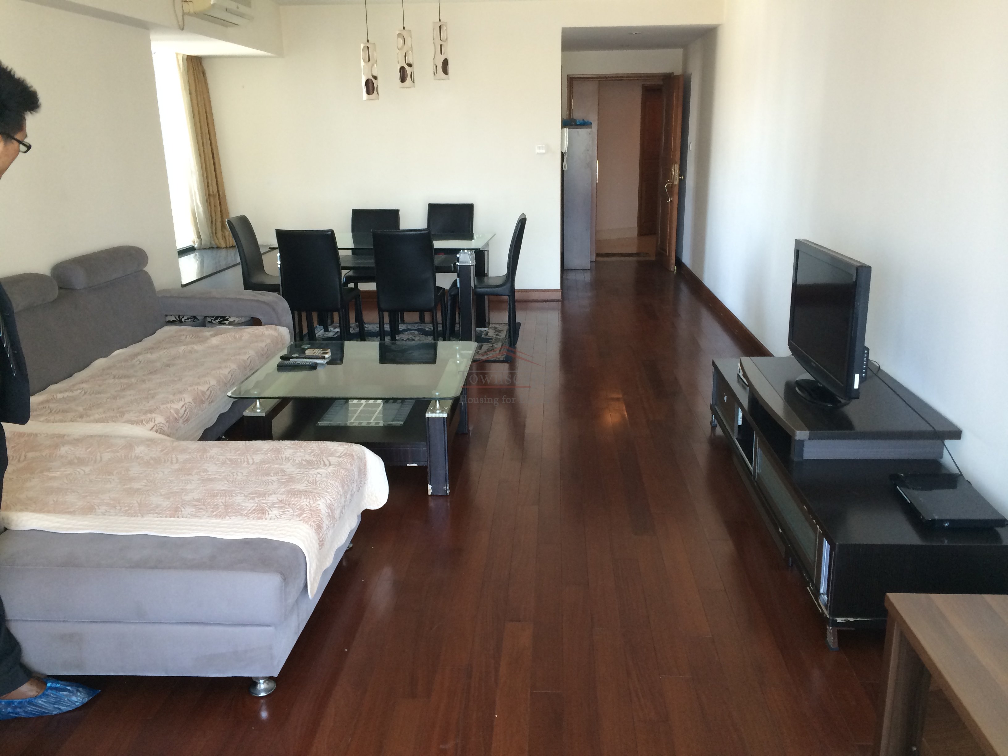 Excellent 2 BR Apartment for rent in Xujiahui Oriental Manhat