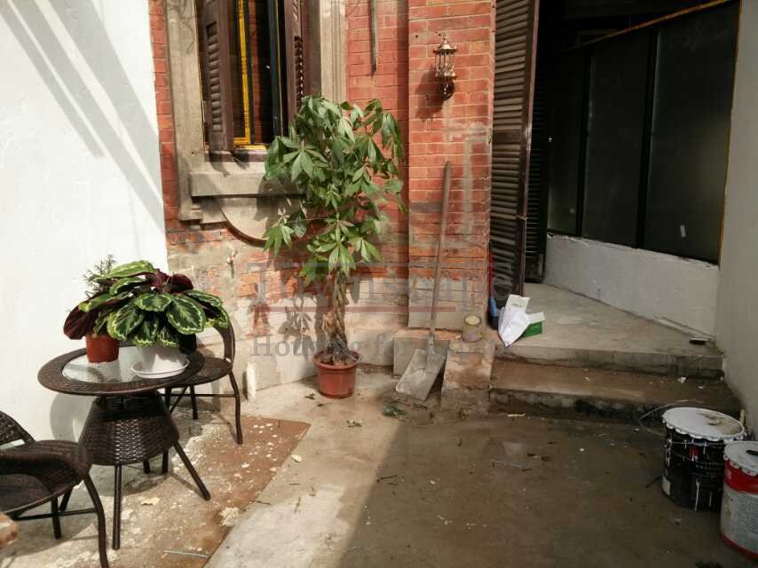 Well priced 2 Bedroom Lane House on Fuxing road