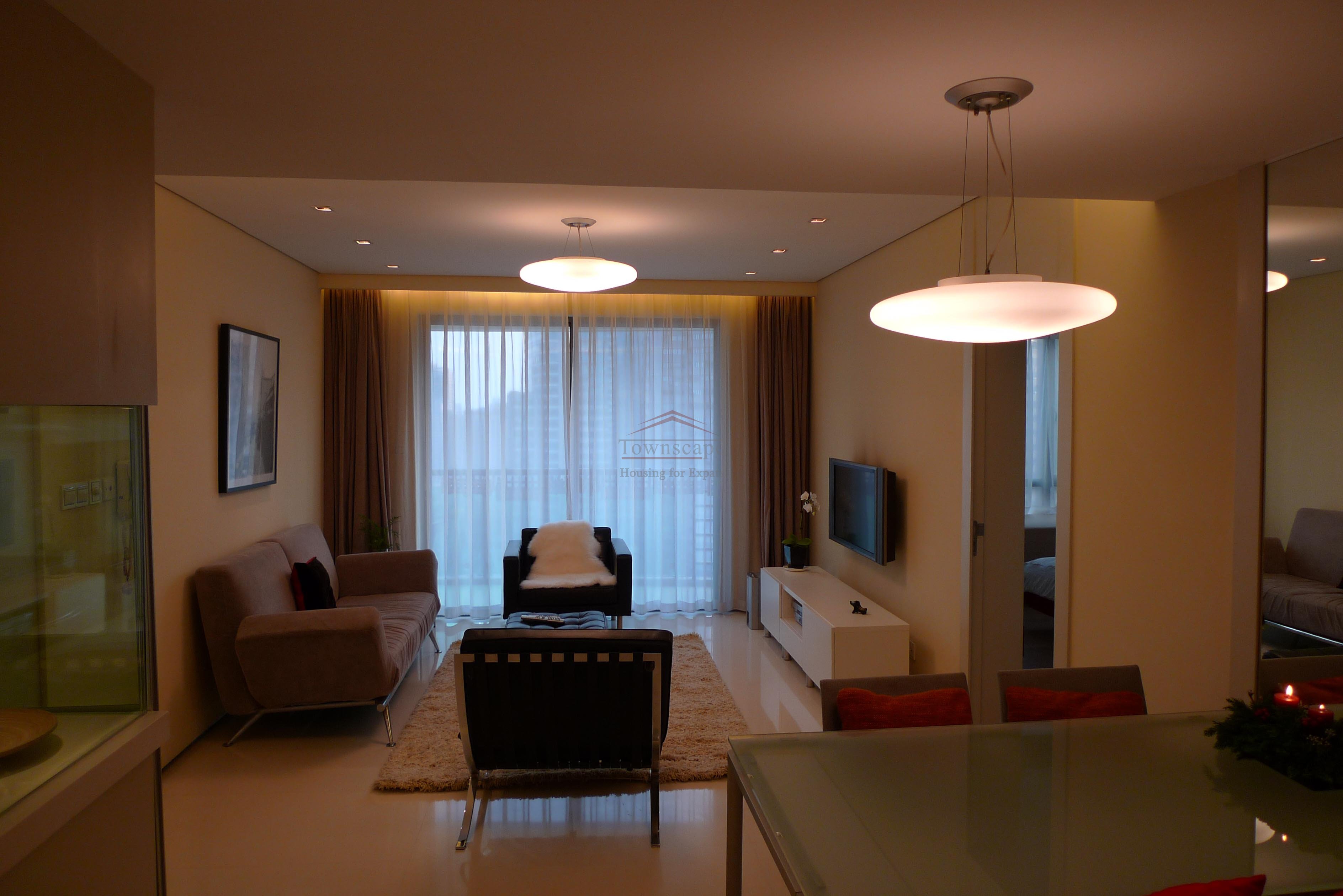 Brilliant 3 BR Apartment for rent beside Tianzifang