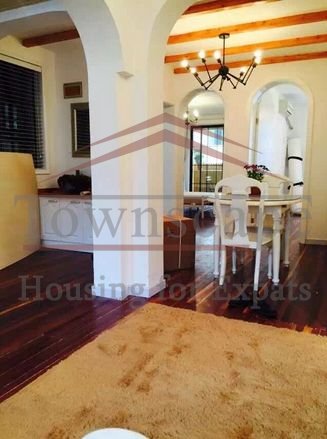 Excellent 2 Bedroom French Concession Lane House