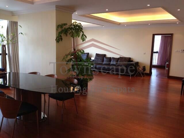 Spacious 3BR apartment with balcony for rent in Hongqiao