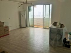 Lovely Fresh Renovation: 3BR Duplex Apartment for Rent /w bal