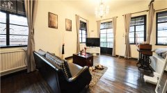 Beautiful Old Style Apartment with Balcony nr Suzhou Creek an