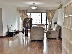 Sunny 3BR Apartment in Grand Plaza on Julu Road in Shanghai's