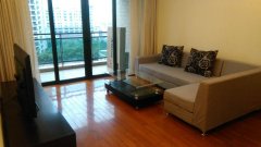 Refreshed 3BR Apartment rent in Shanghai's Yanlord Riviera Ga