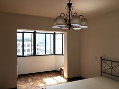 Renovated 1BR Apartment nr Xujiahui Park + Zhaojiabang Rd