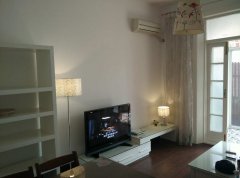  1BR Lane House Apartment with patio at Zhongshan Park