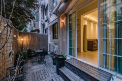 Modern 2BR Apartment for rent 10mins from Jing'an Temple