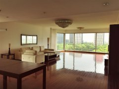 Ample 4BR Apartment for rent in Lujiazui CBD