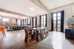 Huge 190sqm loft apartment in FFC