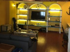 Colorful 1BR Maisonette Apartment on Hengshan Rd