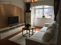 Well-priced 3BR Apt in Jingan, 500m to Line 7