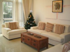  Spacious 5BR Triplex Apartment w/Garden in Hongqiao