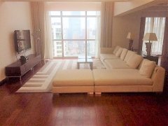 Penthouse for rent in Jingan