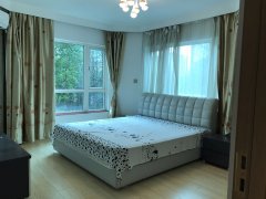 Clean 2.5BR Apartment in Jingan