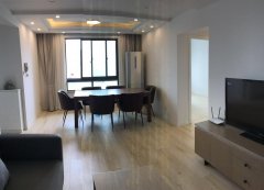 Modern Apartment 2BR+Study near West Nanjing Road and People'