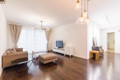 Sunny 3BR Apartment in Xujiahui