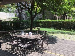 Spectacular 300+ sqm Duplex with Garden in Downtown