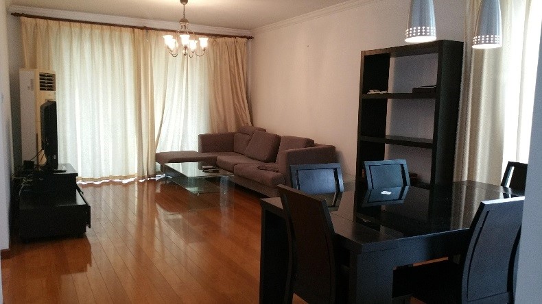 Well-finished 3 BR APT in Changning District, Shanghai