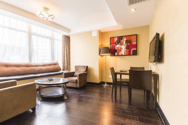 Classy 2 bedrooms apartment, Jing'an District