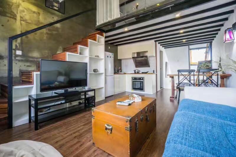 Penthouse for rent in the French Concession