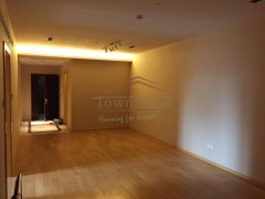 Unfurnished Modern Apartment at Laoximen