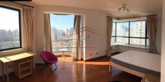 Great Value for Money: Sunny Apartment in Jingan