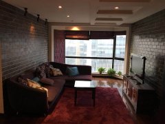 Modern 3BR Apartment at IAPM