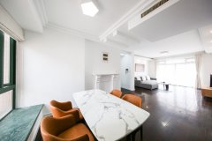 Bright 3BR Apartment behind NYU at Century Avenue in Pudong