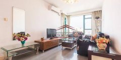 Bright Modern Apartment in Xujiahui