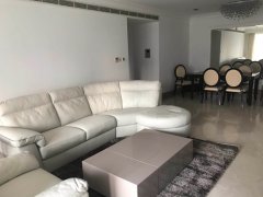 3-Bed Deluxe Apartment with Floor Heating in Xintiandi