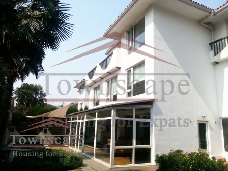 villa with terrace and garden for rent Big Beautiful villa with terrace, floor heating and 300 sqm garden in hongqiao