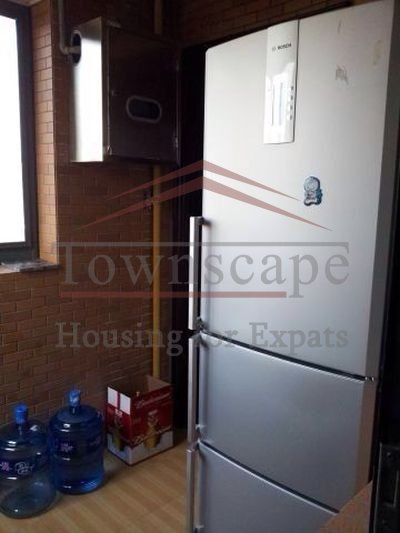 renting lane house shanghai Decorated family apartment near metro in Jing´an district Shanghai