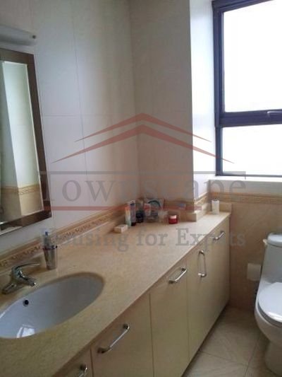 renting spacious apartment jing´an Shanghai Decorated family apartment near metro in Jing´an district Shanghai